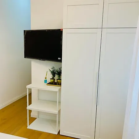 Roma Tiburtina - Elementcity Suites-3
